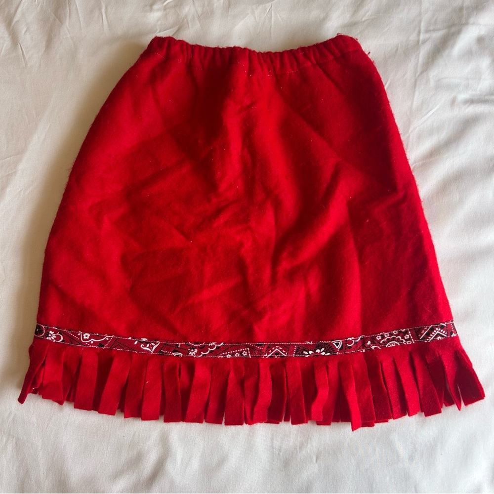 Red & White Cowgirl/Western Costume – Girls Size 6–8 (Small) - Picture 6 of 10